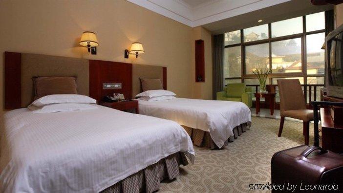 Taizhou Garden Hotel Стая снимка