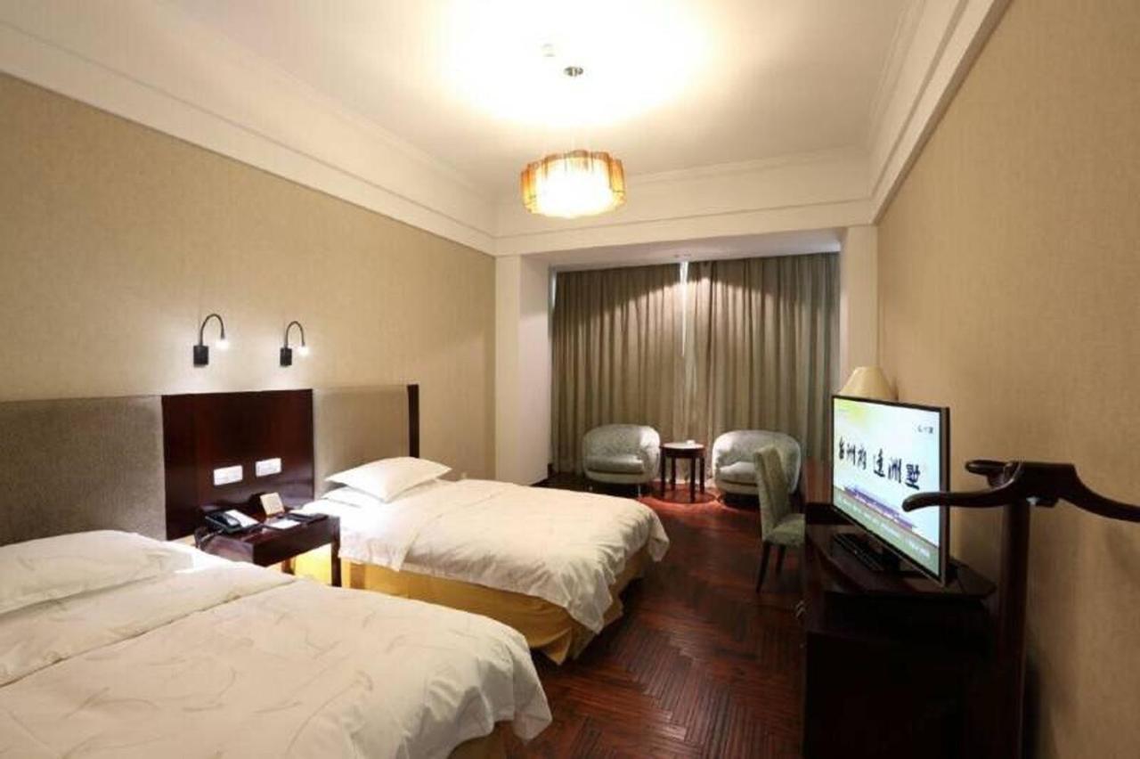 Taizhou Garden Hotel Екстериор снимка