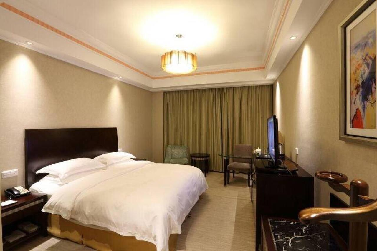 Taizhou Garden Hotel Екстериор снимка